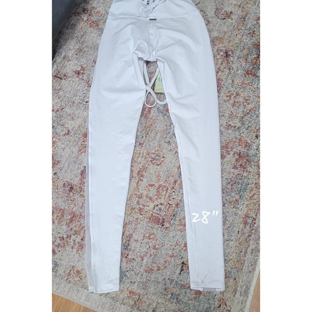 Mika Wayarawhite Yoga Bodysuit M — image 6 of 8